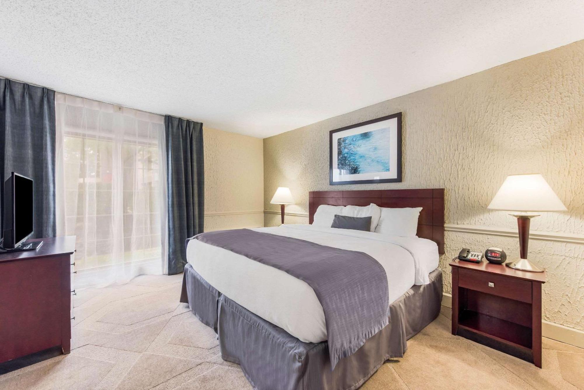 The Blu Hotel Blue Ash Cincinnati, Ascend Hotel Collection Εξωτερικό φωτογραφία